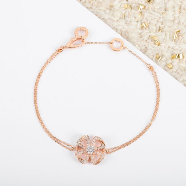 Bvlgari Fiorever flower bracelet