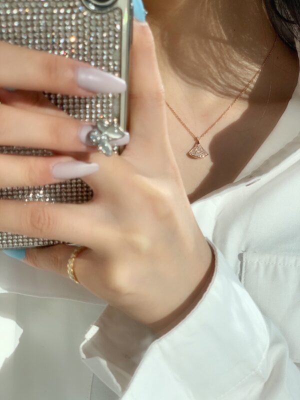 Diva's Dream Small Fan Full Diamond Necklace - Image 9