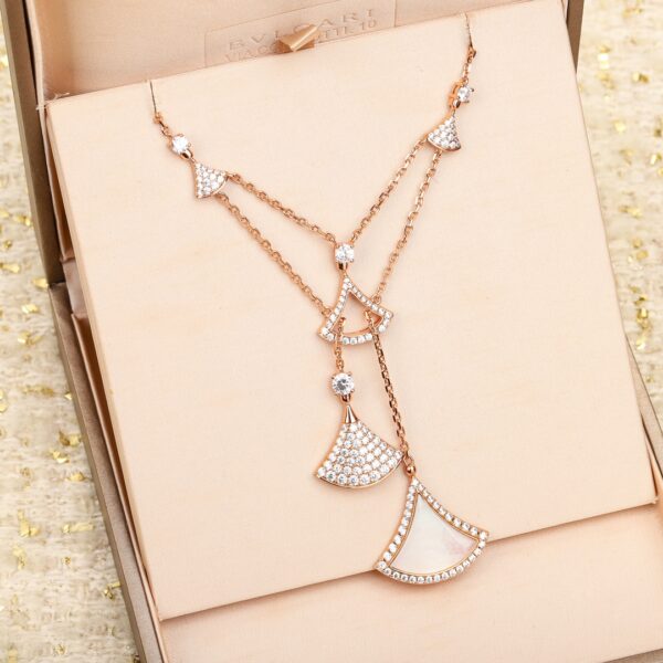 DIVAS' DREAM Rose Gold Double Layer Necklace