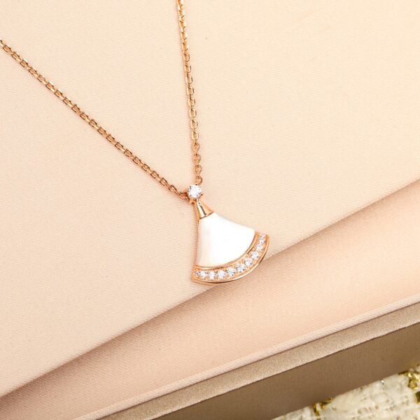 Bvlgari Diva's Dream Small Fan Diamond Necklace - Image 2