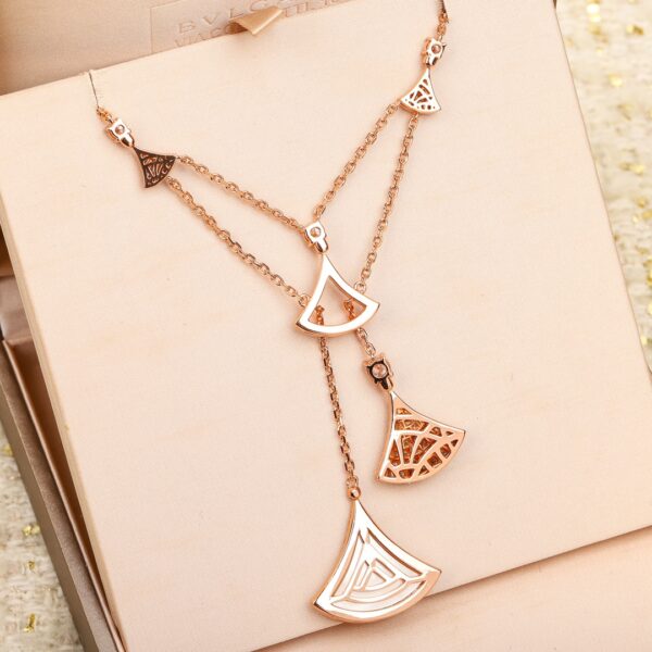 DIVAS' DREAM Rose Gold Double Layer Necklace - Image 2