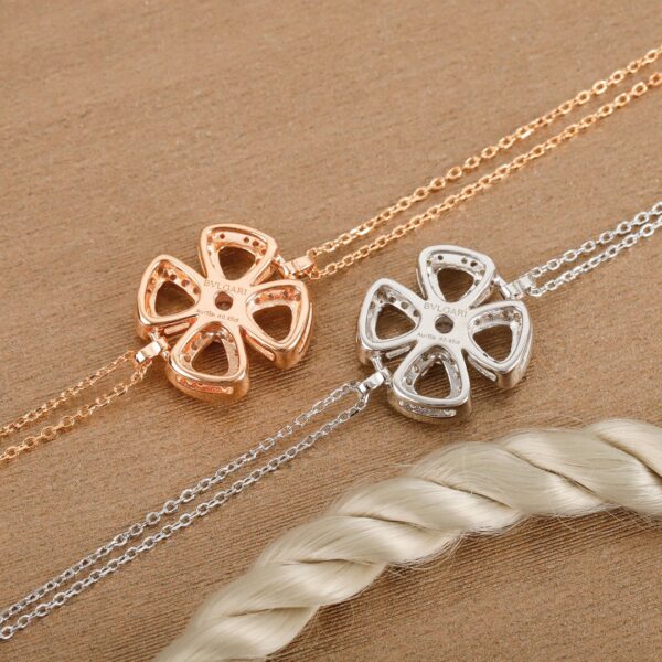 Bvlgari Fiorever flower bracelet