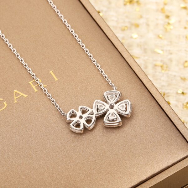 Fiorever Necklace Diamond Petal 925 Silver - Image 3