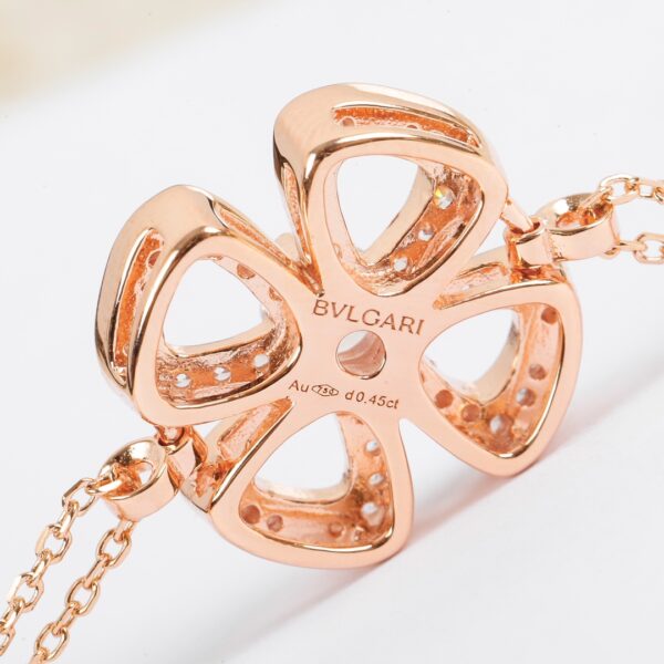 Bvlgari Fiorever flower bracelet