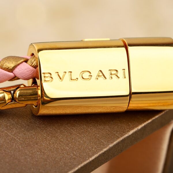 Bvlgari Serpenti Double-Layer Bracelet Detail Image 4