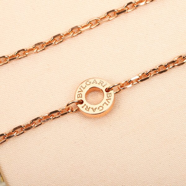 DIVAS' DREAM Rose Gold Double Layer Necklace - Image 4