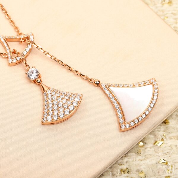 DIVAS' DREAM Rose Gold Double Layer Necklace - Image 5