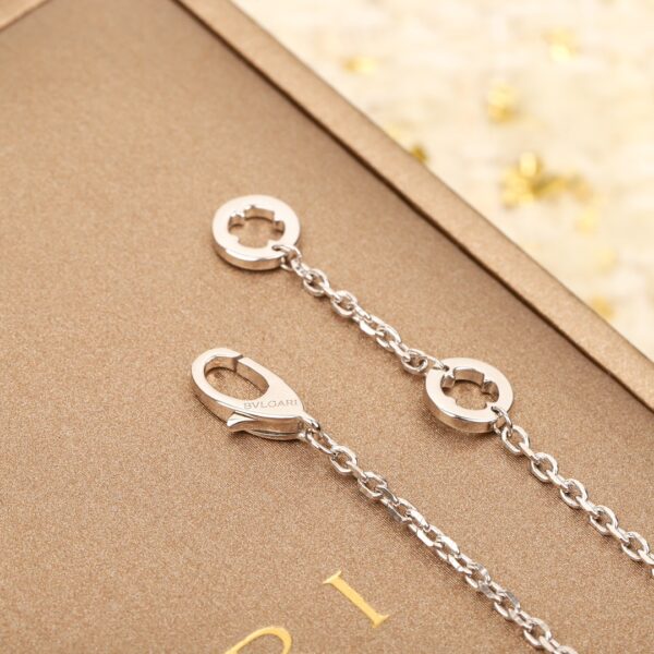Fiorever Necklace Diamond Petal 925 Silver - Image 5