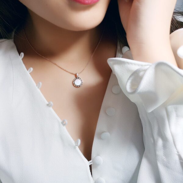 Bvlgari Black and White Agate Necklace - Image 9