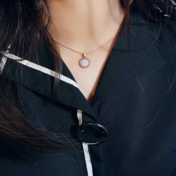 Bvlgari Black and White Agate Necklace - Image 8