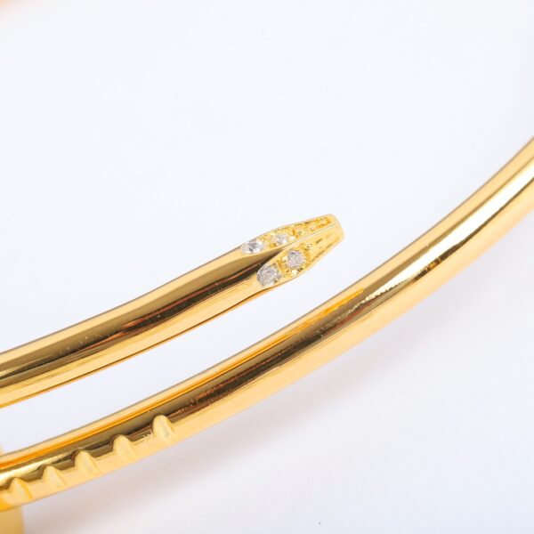 Classic Diamond Nail Bracelet - Narrow Elastic Version - Image 8