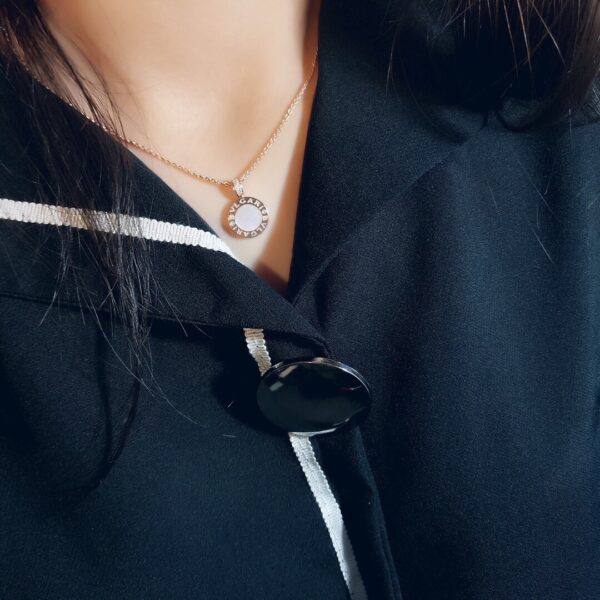 Bvlgari Black and White Agate Necklace - Image 7